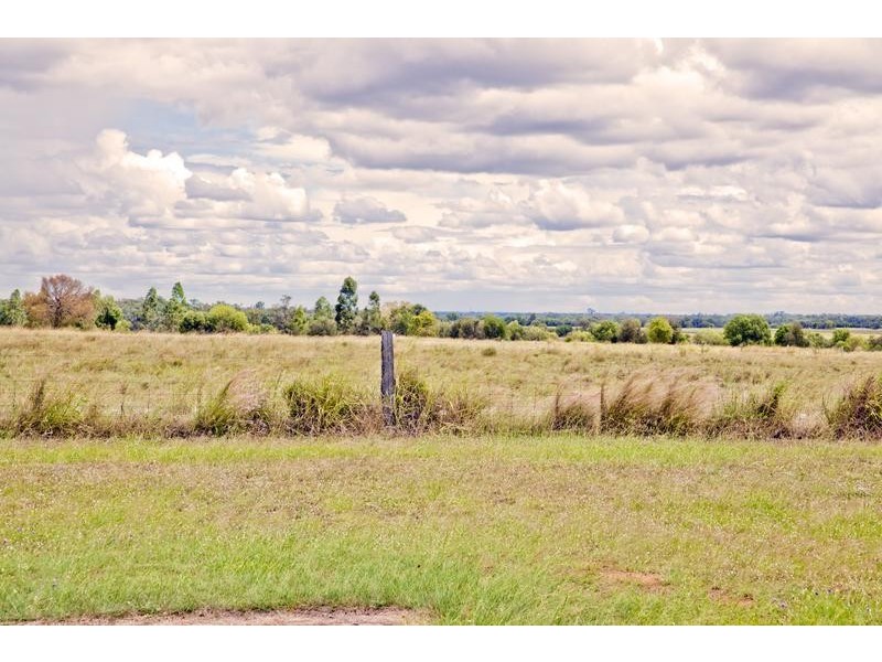 351 Windmill Road, Chinchilla QLD 4413