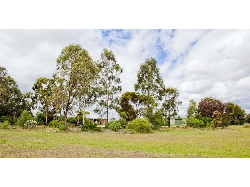 351 Windmill Road, Chinchilla QLD 4413