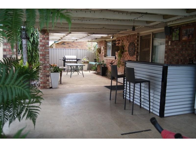 9 Heeney Street, Chinchilla QLD 4413