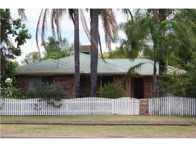 9 Heeney Street, Chinchilla QLD 4413