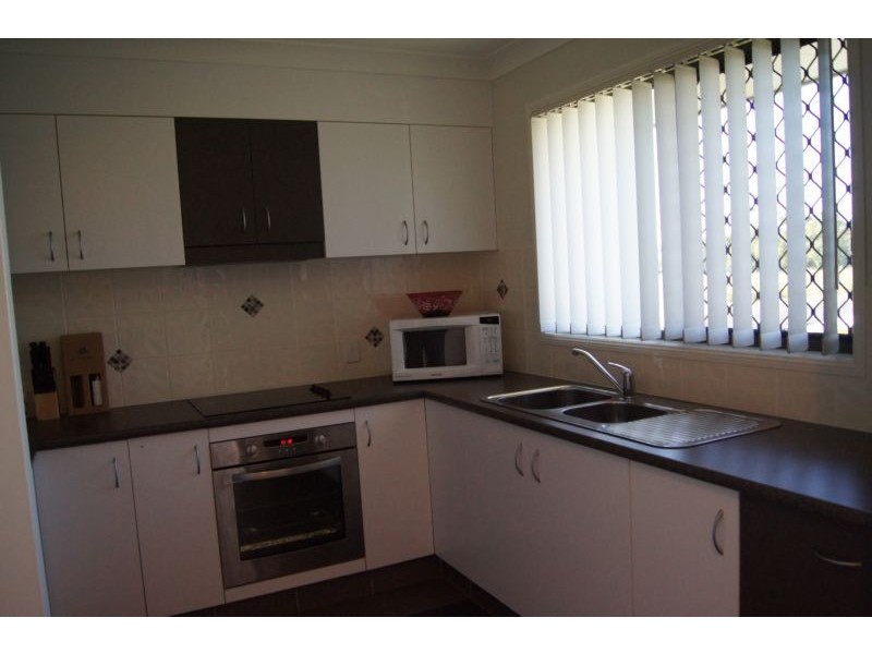 1/17 Luscombe Street, Chinchilla QLD 4413