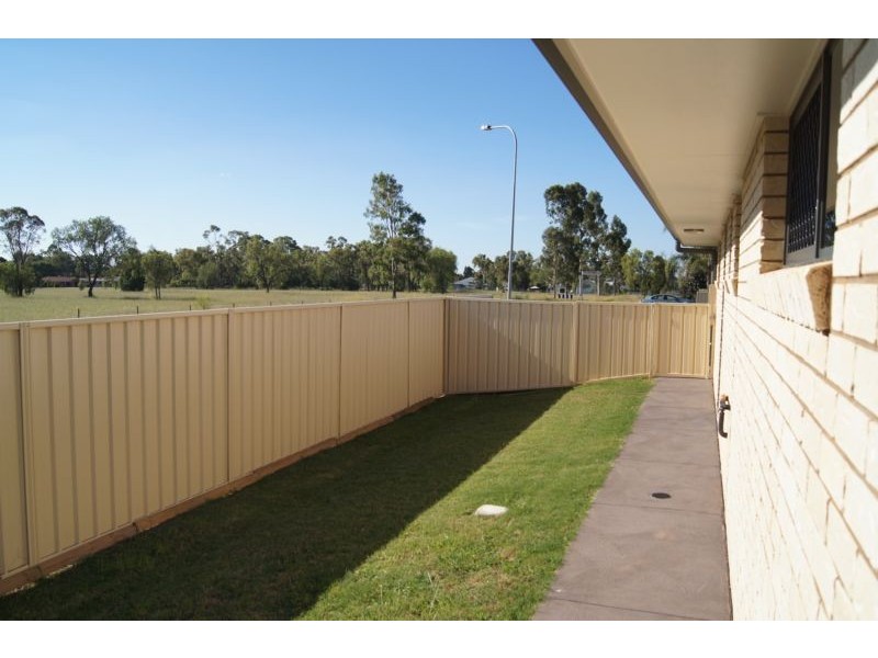 1/17 Luscombe Street, Chinchilla QLD 4413