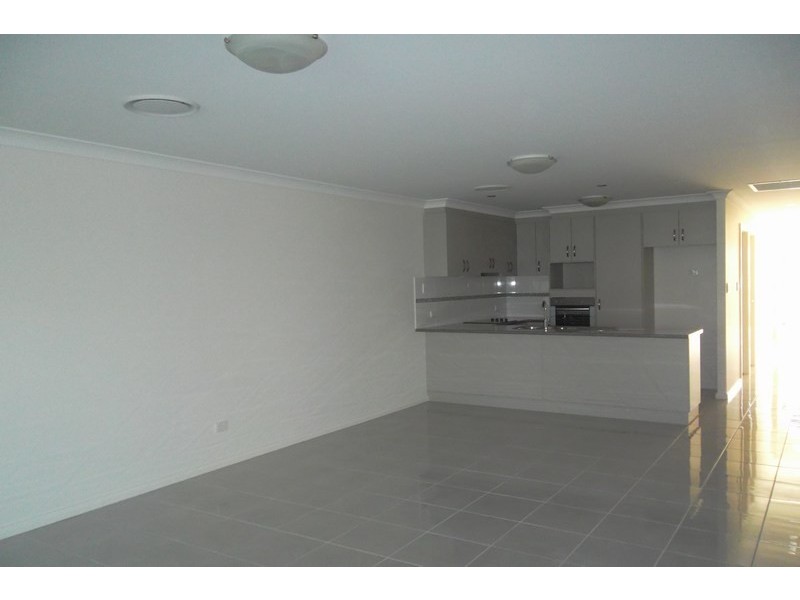 Lot 16, 2/4 Crescent Avenue, Chinchilla QLD 4413