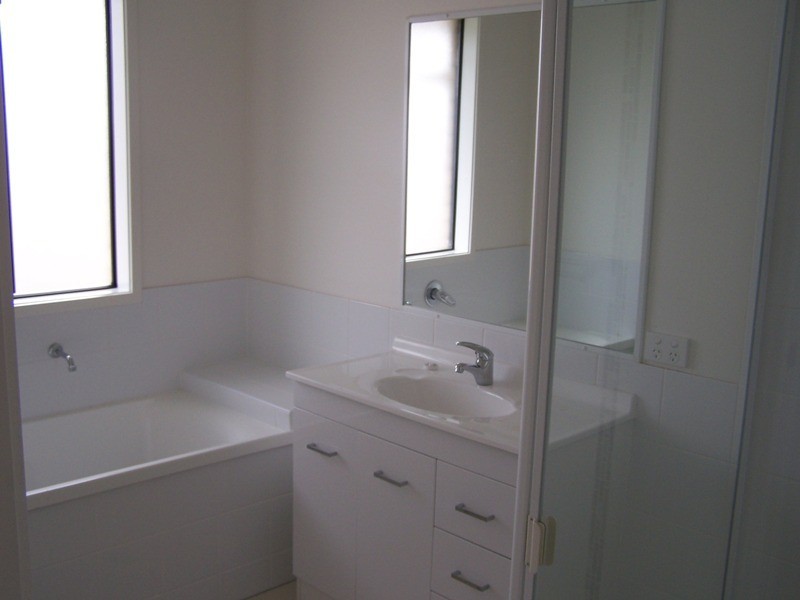 Lot 10, 10 HENRY COURT, Tara QLD 4421