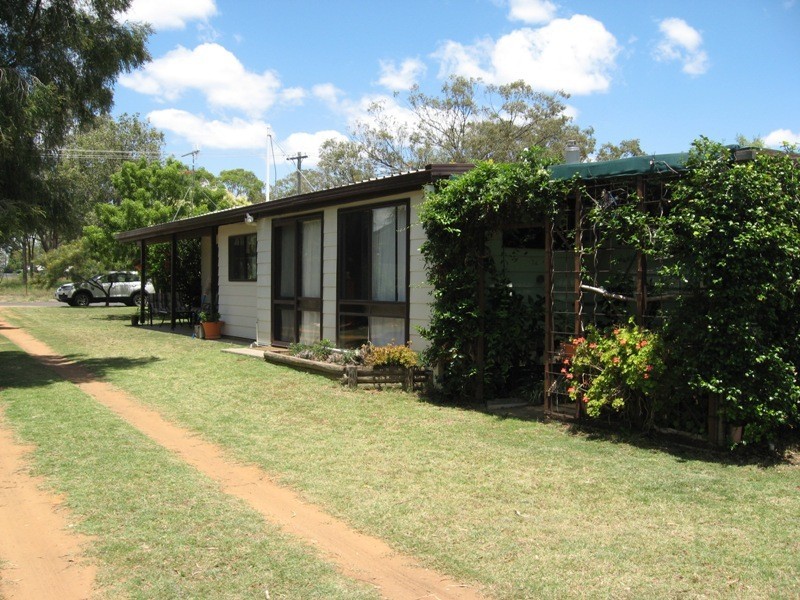 54 BEUTEL STREET, Chinchilla QLD 4413