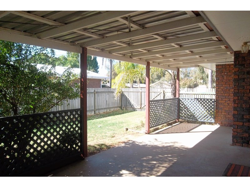 32 Beasley Street, Chinchilla QLD 4413