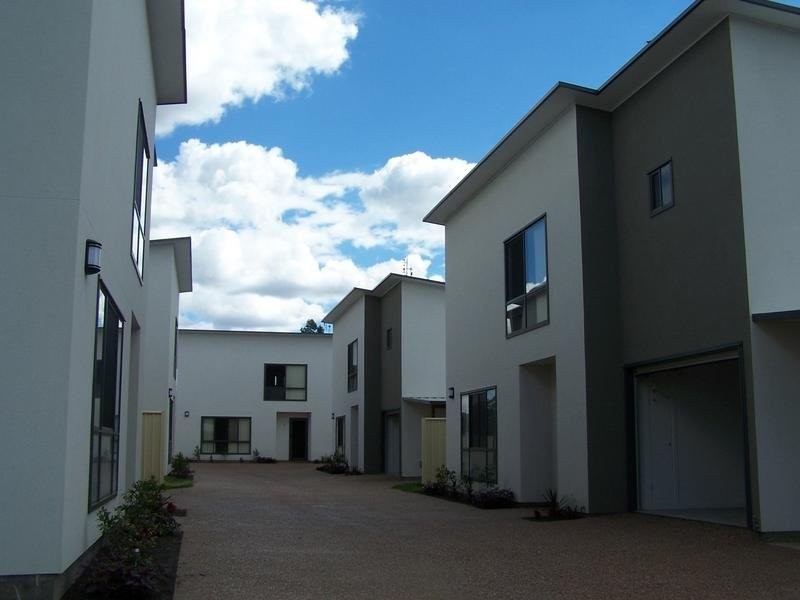1/6 Holland Street, Chinchilla QLD 4413