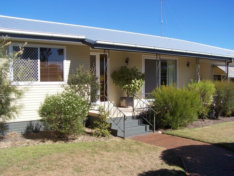 102 ZELLER STREET, Chinchilla QLD 4413