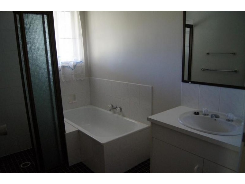 28 Wheeler Street, Chinchilla QLD 4413