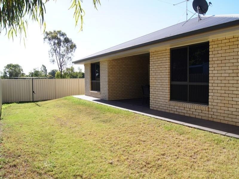 Unit 1/17 Luscombe Street, Chinchilla QLD 4413