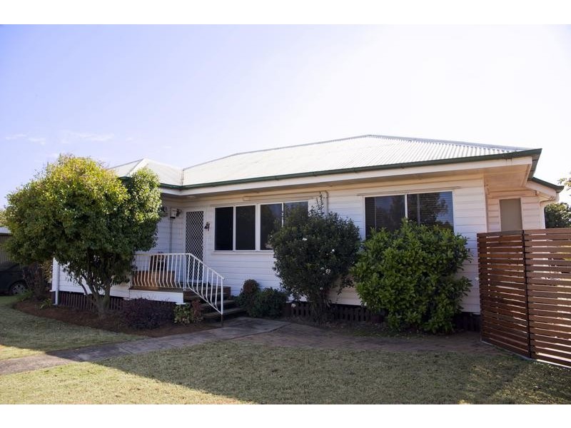 91 Hypatia Street, Chinchilla QLD 4413