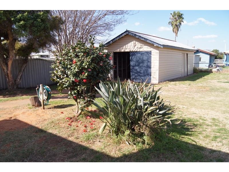 17 Wood Street, Chinchilla QLD 4413