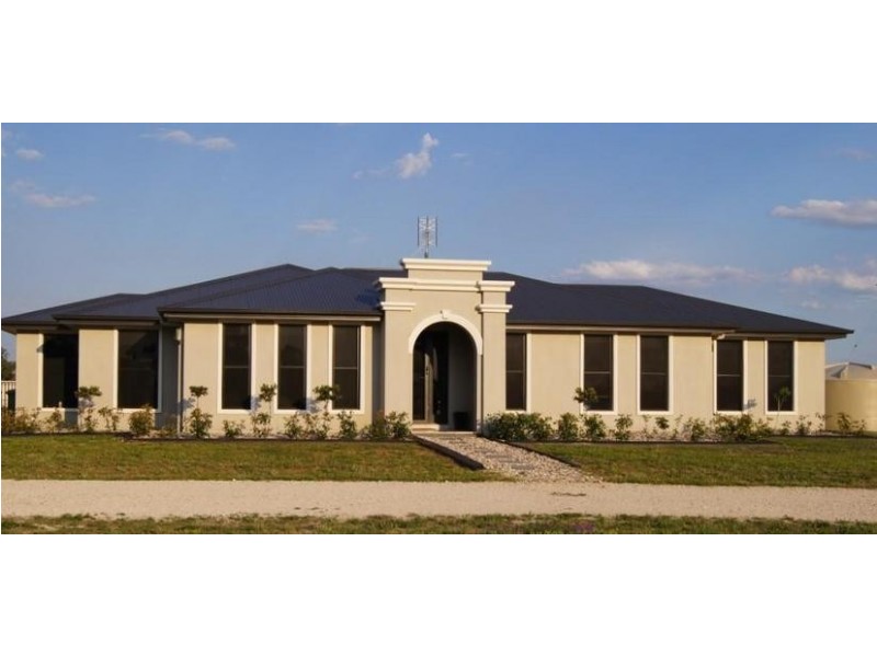 140 Auburn Road, Chinchilla QLD 4413