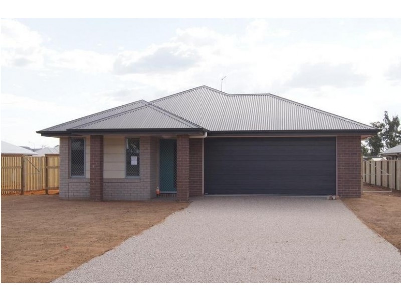 74 Mackie Street, Chinchilla QLD 4413