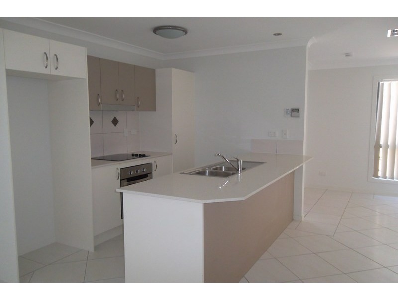 4/6 Holland Street, Chinchilla QLD 4413