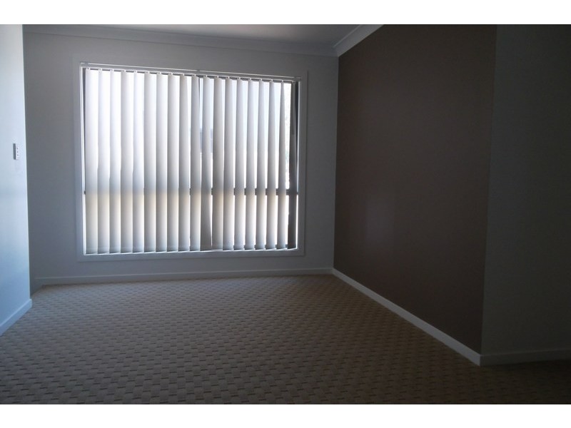 4/6 Holland Street, Chinchilla QLD 4413