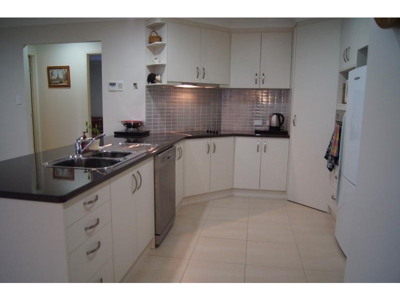 2 Skewis Street, Chinchilla QLD 4413