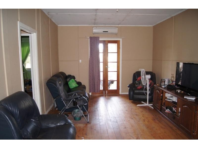 21 Wood Street, Chinchilla QLD 4413