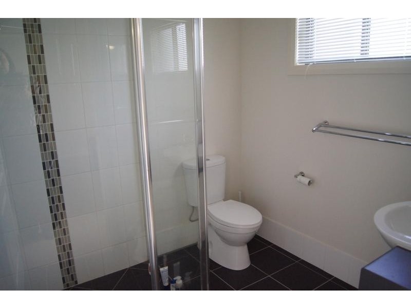 31 Racecourse Road, Miles QLD 4415