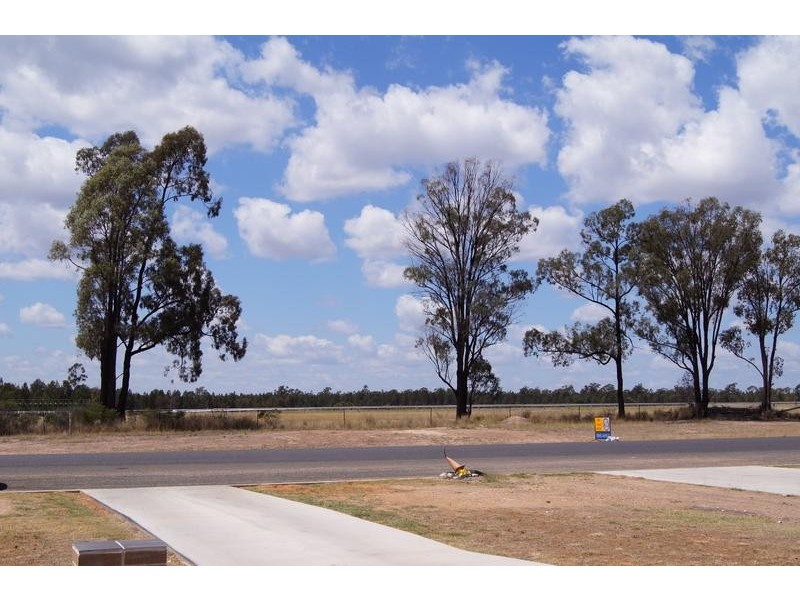 31 Racecourse Road, Miles QLD 4415