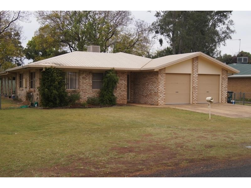 35A Atkins Street, Chinchilla QLD 4413