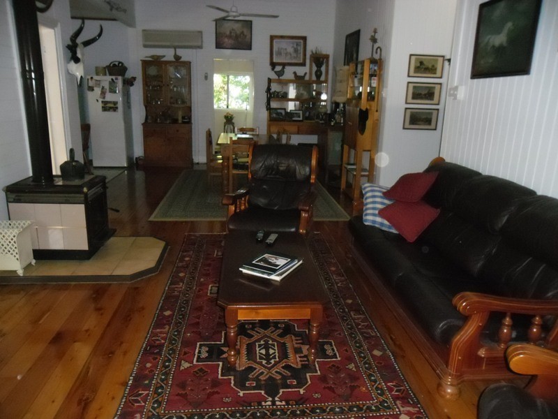 36 HEENEY, Chinchilla QLD 4413