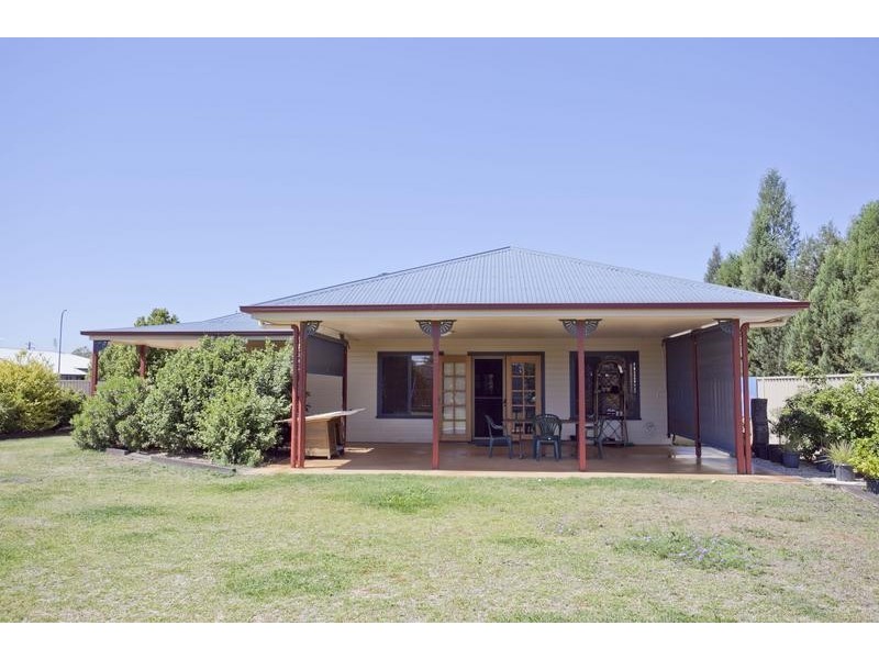 5 Cole Street, Chinchilla QLD 4413