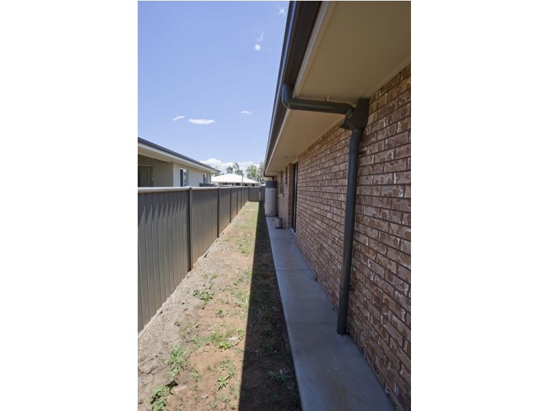 9 Sommerfeld Crescent, Chinchilla QLD 4413