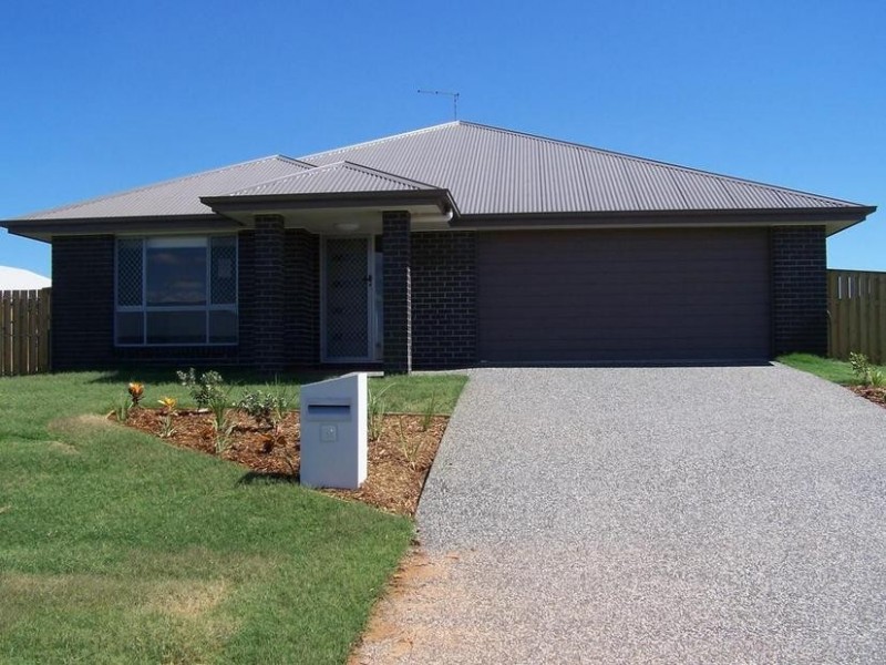 11 Hughes Street, Chinchilla QLD 4413