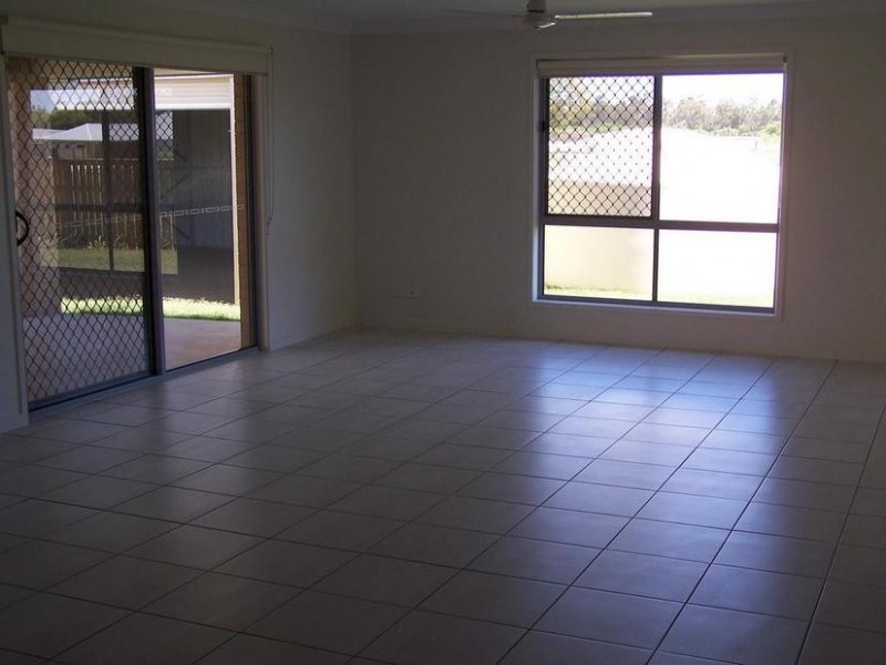 11 Hughes Street, Chinchilla QLD 4413