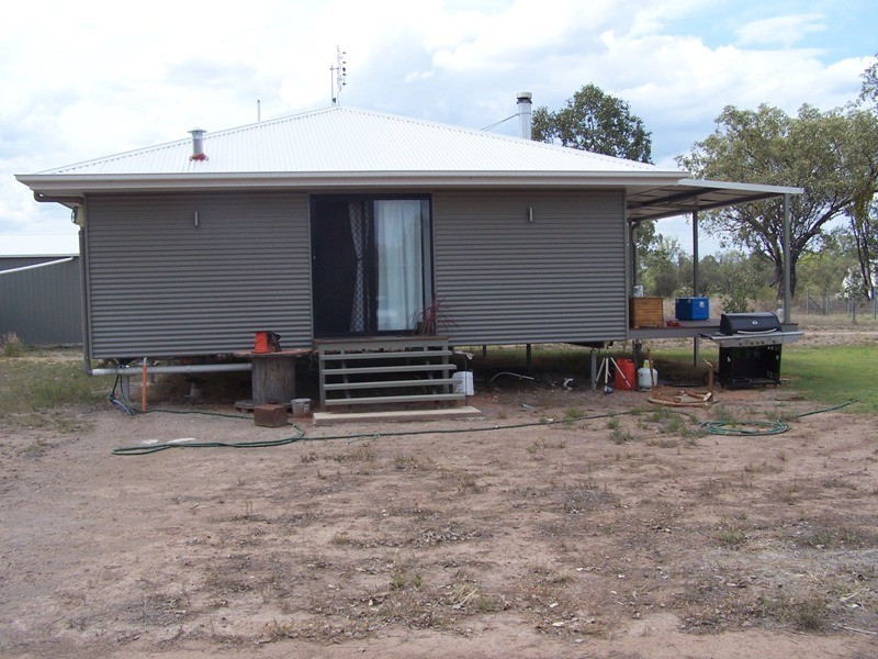 38593 LEICHHARDT HIGHWAY, Miles QLD 4415