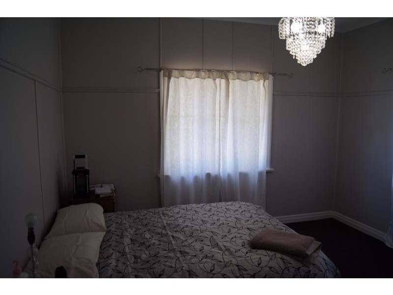 5 Barber Street, Chinchilla QLD 4413