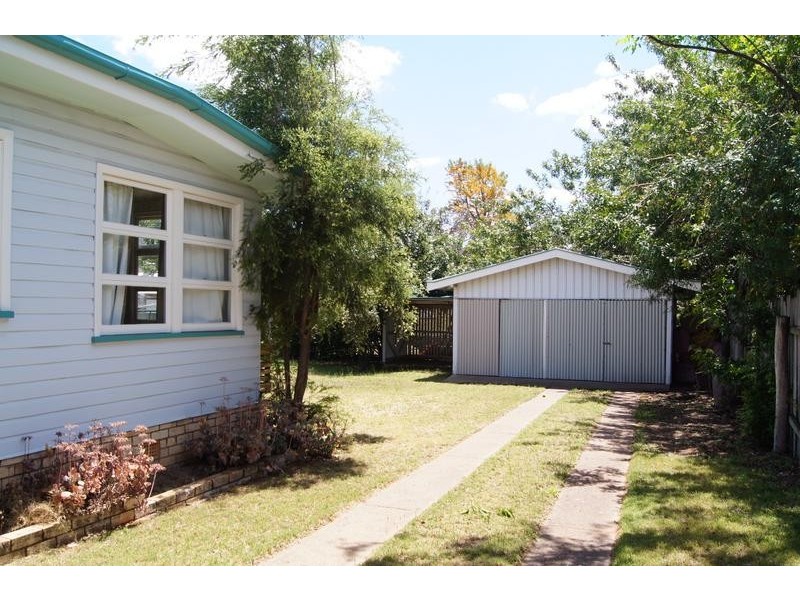 5 Barber Street, Chinchilla QLD 4413