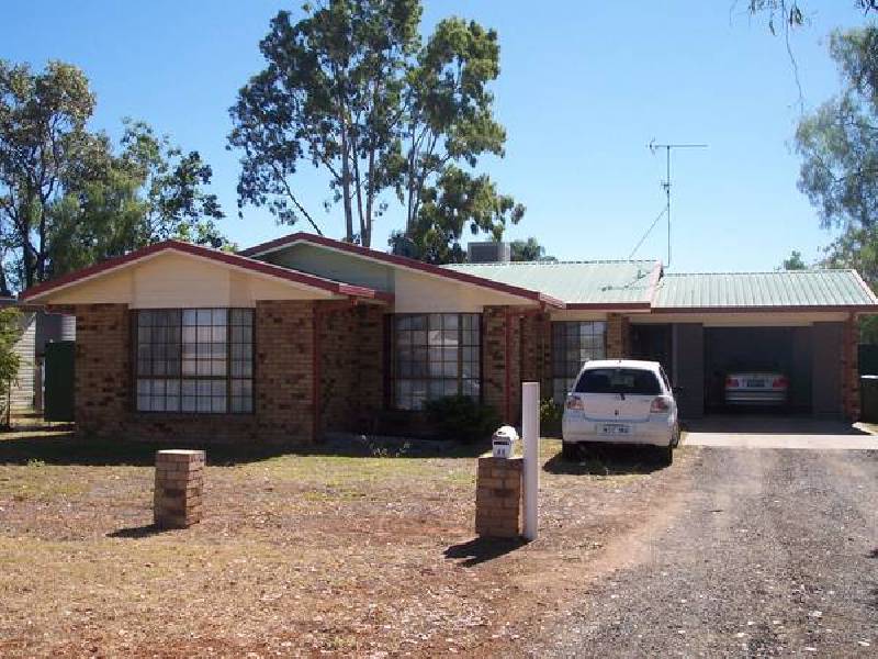 41 Zeller Street, Chinchilla QLD 4413