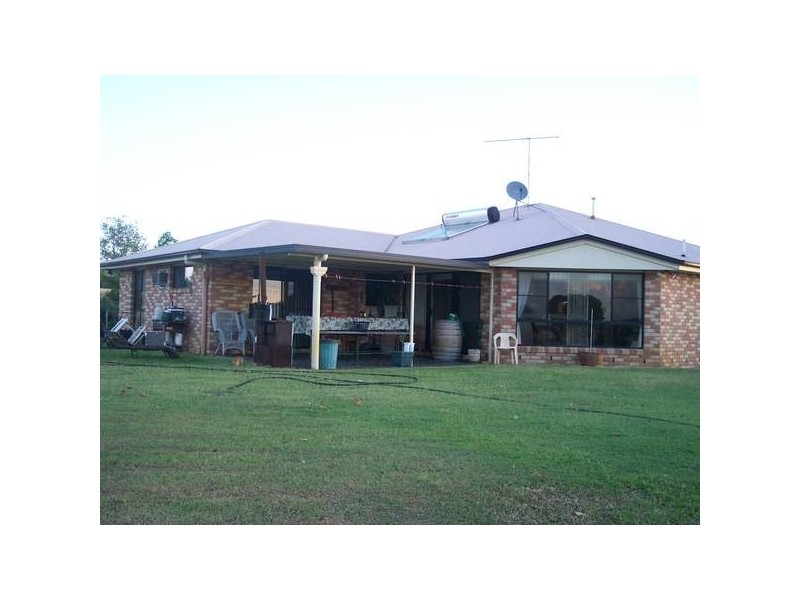 2 C Kerrs Rd, Chinchilla QLD 4413
