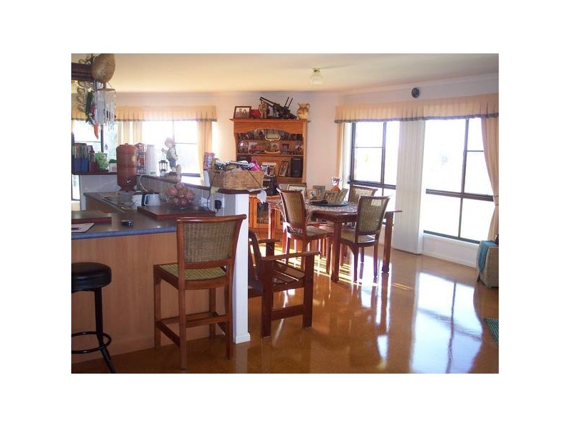 2 C Kerrs Rd, Chinchilla QLD 4413