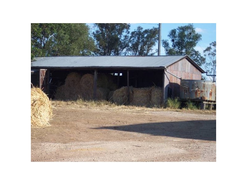 2 C Kerrs Rd, Chinchilla QLD 4413