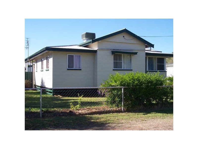 3 Atkins, Chinchilla QLD 4413