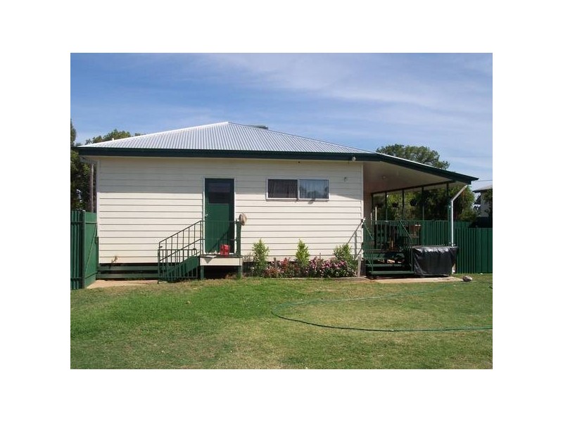 3 Atkins, Chinchilla QLD 4413