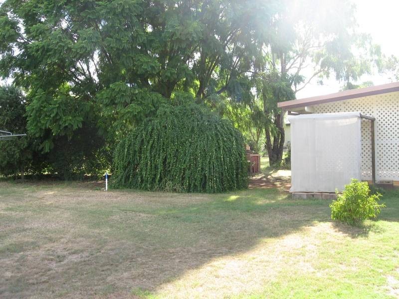 4 Hypatia Street, Chinchilla QLD 4413
