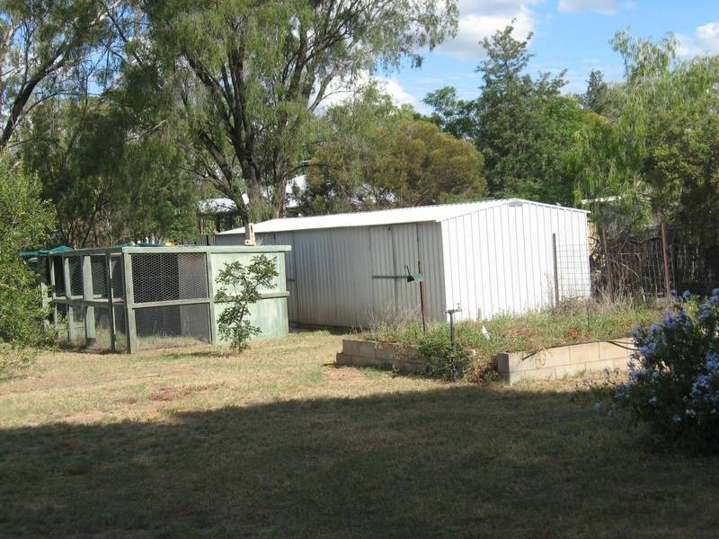 4 Hypatia Street, Chinchilla QLD 4413
