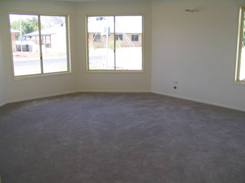 28 Mann, Chinchilla QLD 4413