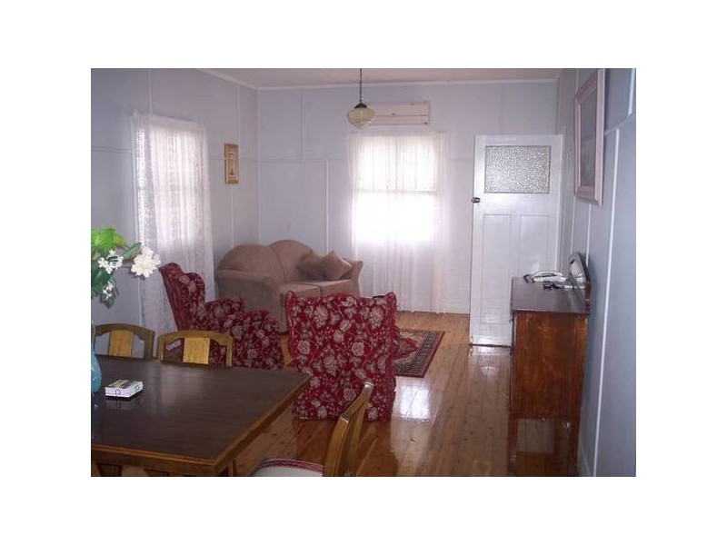 51 Windmill Road, Chinchilla QLD 4413