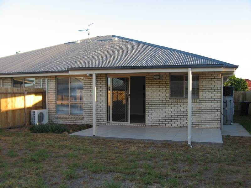 2/105 Zeller Street, Chinchilla QLD 4413