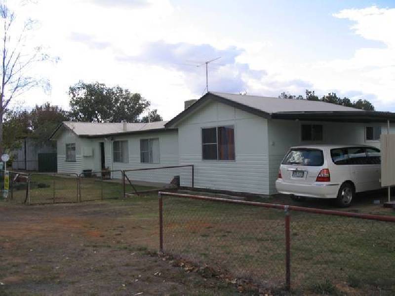 9 Fraser Street, Chinchilla QLD 4413