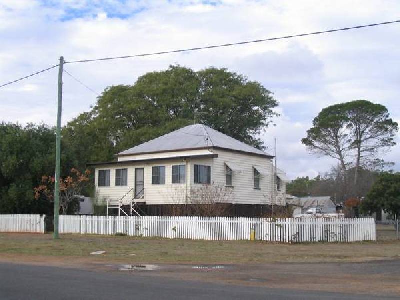 4 King Street, Chinchilla QLD 4413