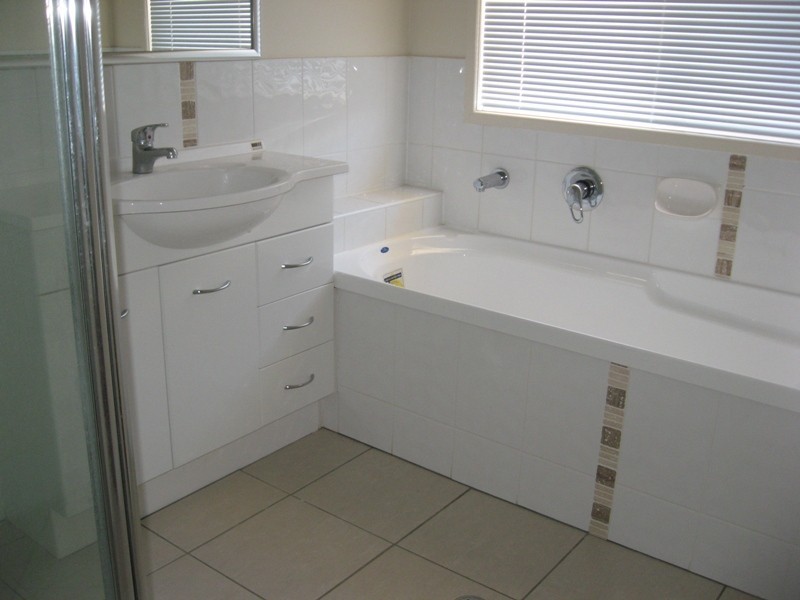 12 Keating Street, Chinchilla QLD 4413