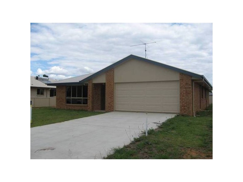 12 Cole Street, Chinchilla QLD 4413