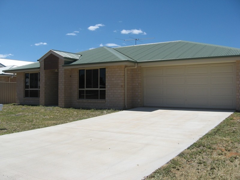 12 Keating Street, Chinchilla QLD 4413