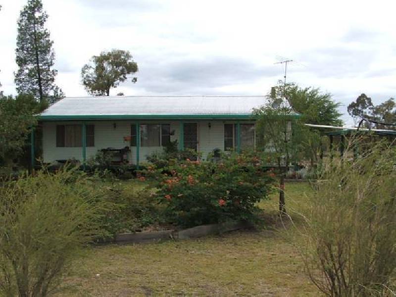 18 Emu Parade, Tara QLD 4421